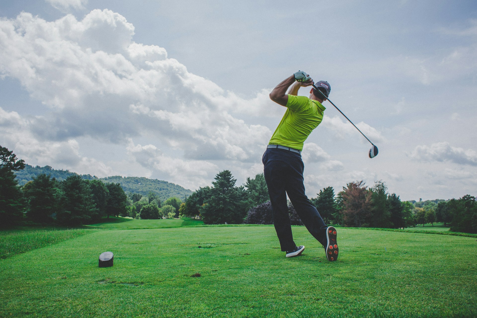 On bir yıl aradan sonra Anthony Kim, LIV ile golf sahalarına geri dönüyor.
